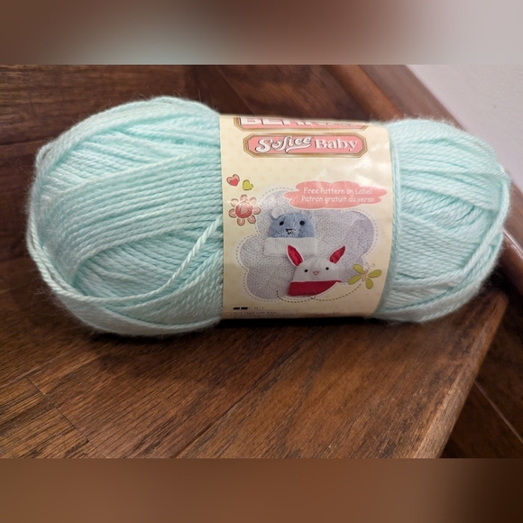 Bernat Softee Baby & Giggle Baby Yarn Lot, Mint & Giggle Green 2 skiens 240g - Picture 2 of 10